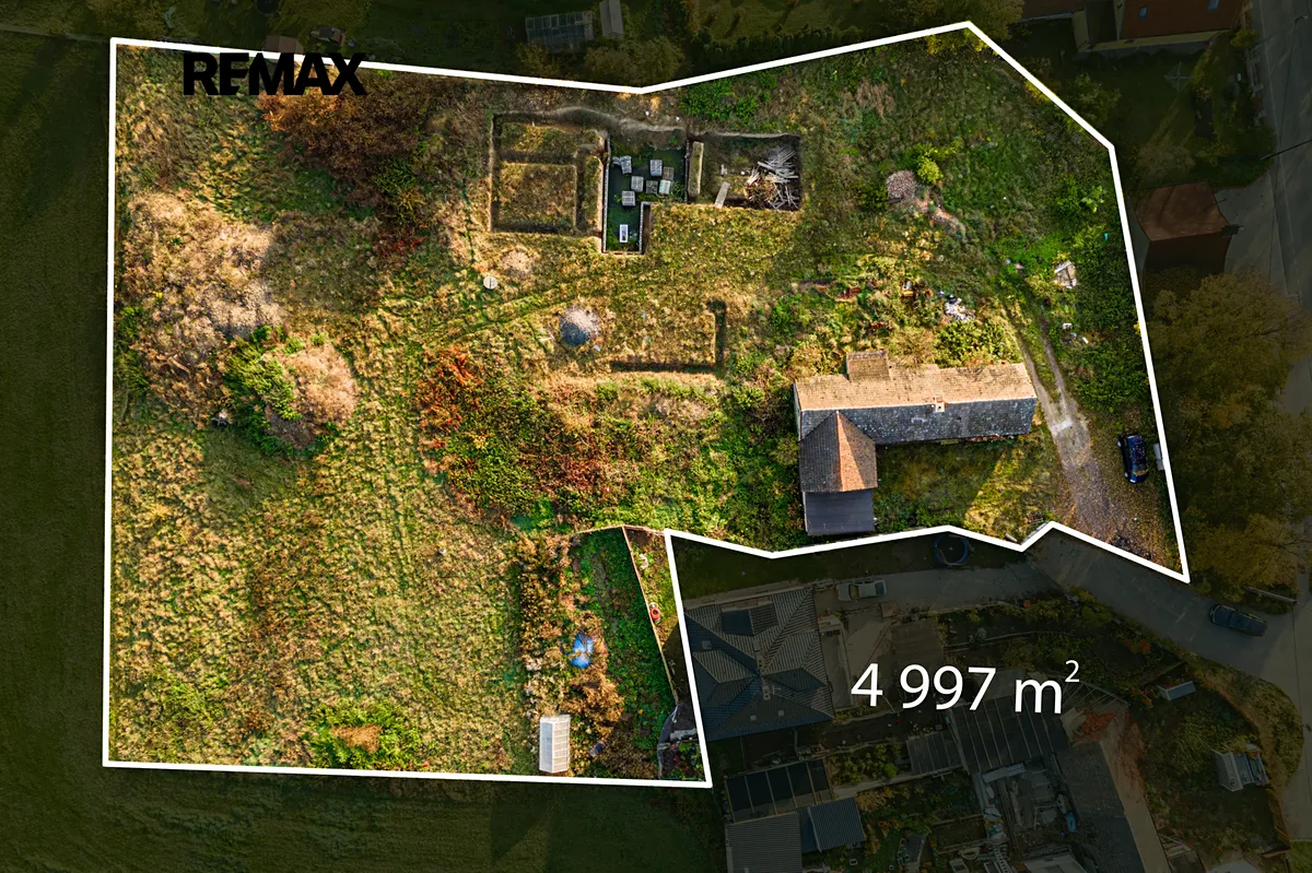 Prodej stavebního pozemku 4997 m²